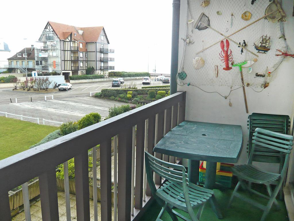 Apartment Cap Cabourg-19 By Interhome Room photo